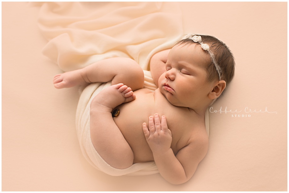 Baby Girl Newborn Photos
